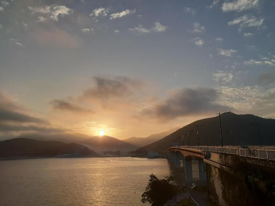 Tongyeong Bridge Hotel Dış mekan fotoğraf