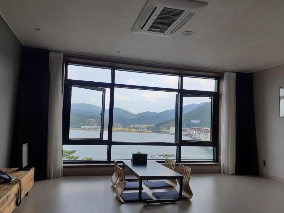 Tongyeong Bridge Hotel Dış mekan fotoğraf